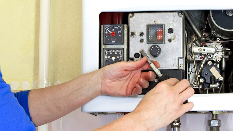 Per eseguire riparazioni di elettrodomestici a domicilio è necessario possedere un patentino?